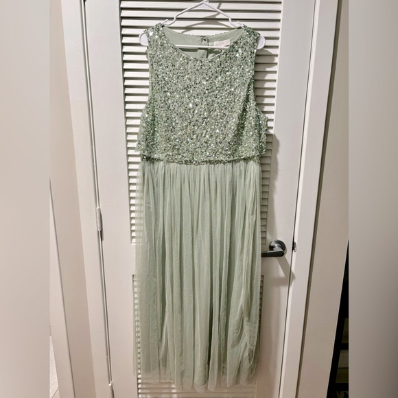 LIKE NEW Maya Deluxe Sequin Dress Mint Green 18 - Picture 1 of 5